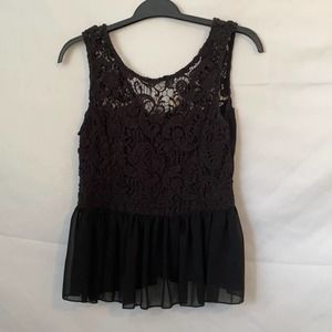 L’atiste by Amy Black Crochet Peplum Tank …